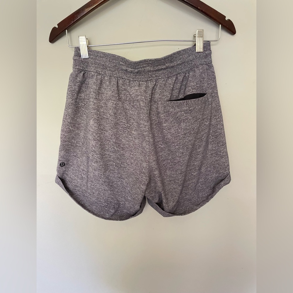 Lululemon Spring Break Away Mid-Rise Short 3” 4 Way Stretch - Picture 6 of 7